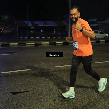 Runner Photo 7904998