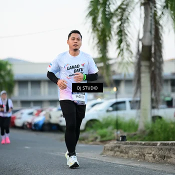 Runner Photo 7905029