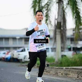Runner Photo 7905036