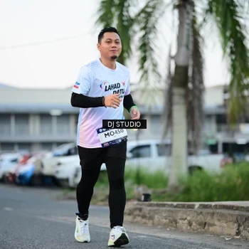 Runner Photo 7905039