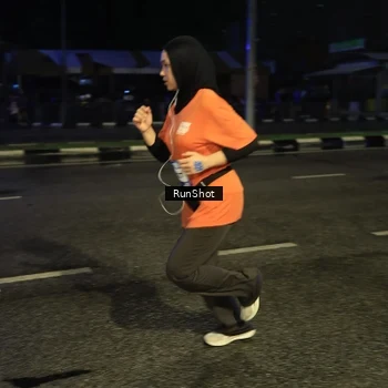 Runner Photo 7905074