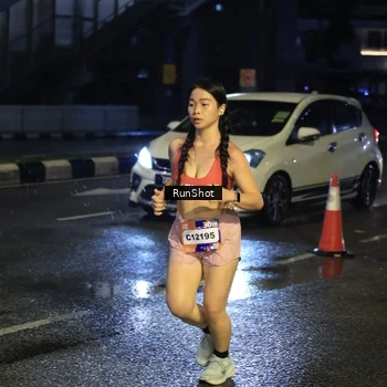 Runner Photo 7905096