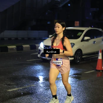 Runner Photo 7905107
