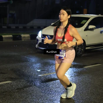 Runner Photo 7905113