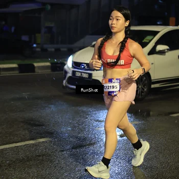 Runner Photo 7905119