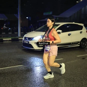 Runner Photo 7905140