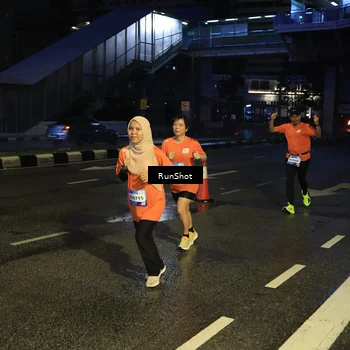 Runner Photo 7905142