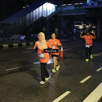 Runner Photo 7905163