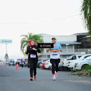 Runner Photo 7905167