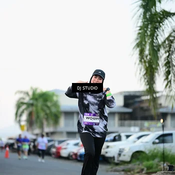 Runner Photo 7905221