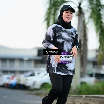 Runner Photo 7905236