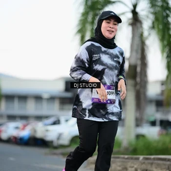 Runner Photo 7905249