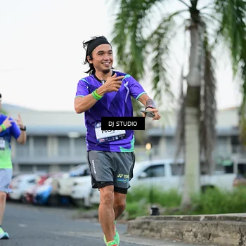 Runner Photo 7905253
