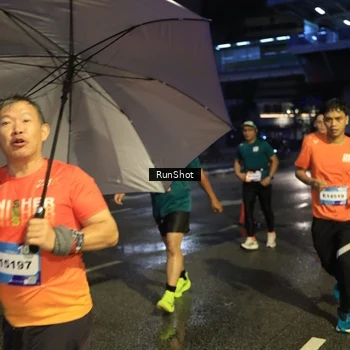 Runner Photo 7905257