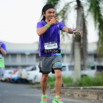 Runner Photo 7905260