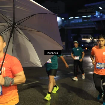 Runner Photo 7905264