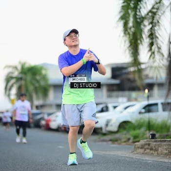 Runner Photo 7905272