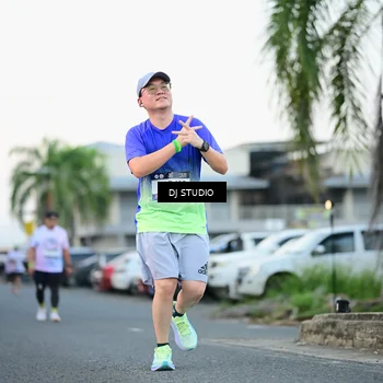Runner Photo 7905274