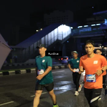 Runner Photo 7905275