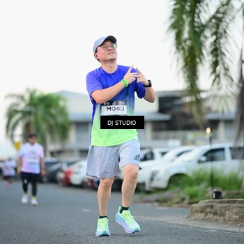 Runner Photo 7905278