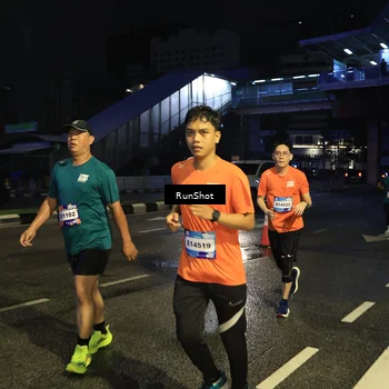 Runner Photo 7905279