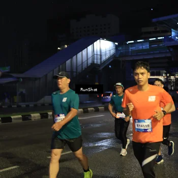 Runner Photo 7905281