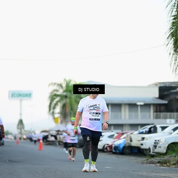 Runner Photo 7905307