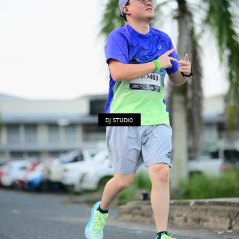 Runner Photo 7905308