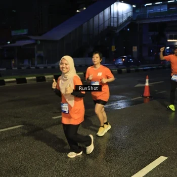Runner Photo 7905311