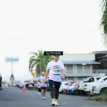 Runner Photo 7905313