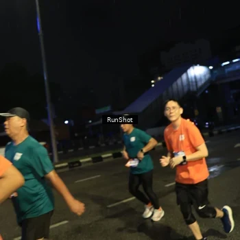 Runner Photo 7905326