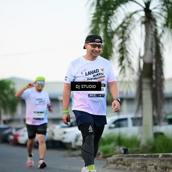 Runner Photo 7905328