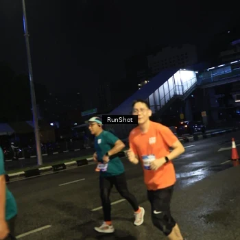 Runner Photo 7905330