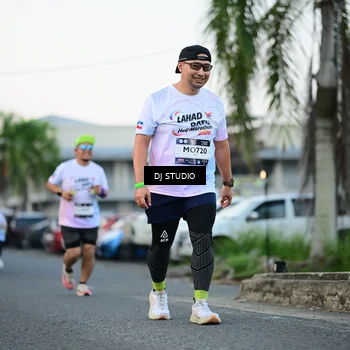 Runner Photo 7905331