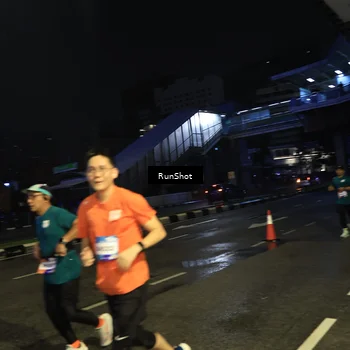Runner Photo 7905335
