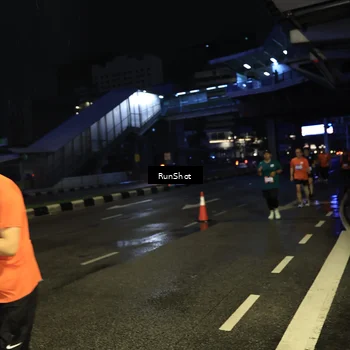 Runner Photo 7905342