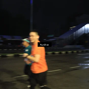 Runner Photo 7905348