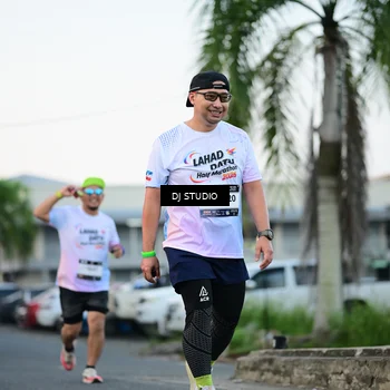 Runner Photo 7905351