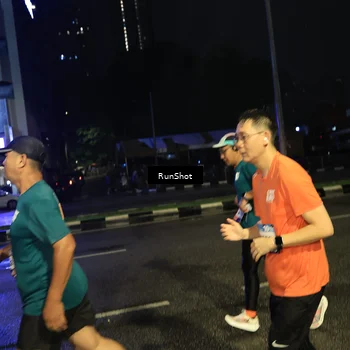 Runner Photo 7905357