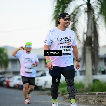 Runner Photo 7905360