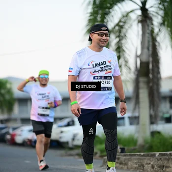 Runner Photo 7905362