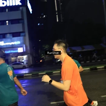 Runner Photo 7905366