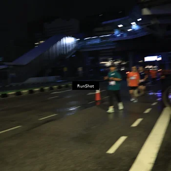 Runner Photo 7905388