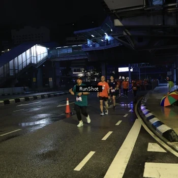 Runner Photo 7905393