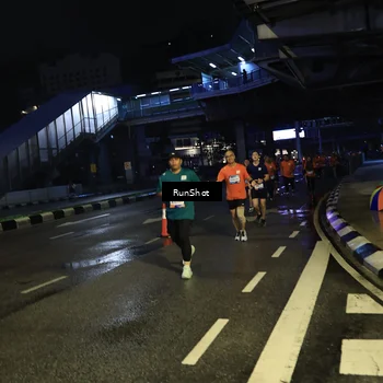 Runner Photo 7905401