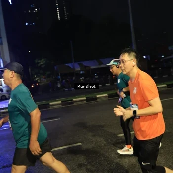 Runner Photo 7905409