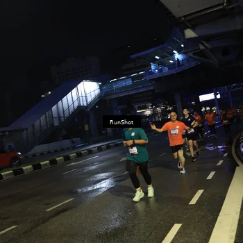 Runner Photo 7905411