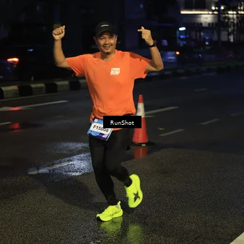 Runner Photo 7905414