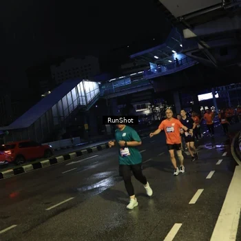 Runner Photo 7905416