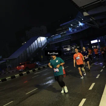 Runner Photo 7905420